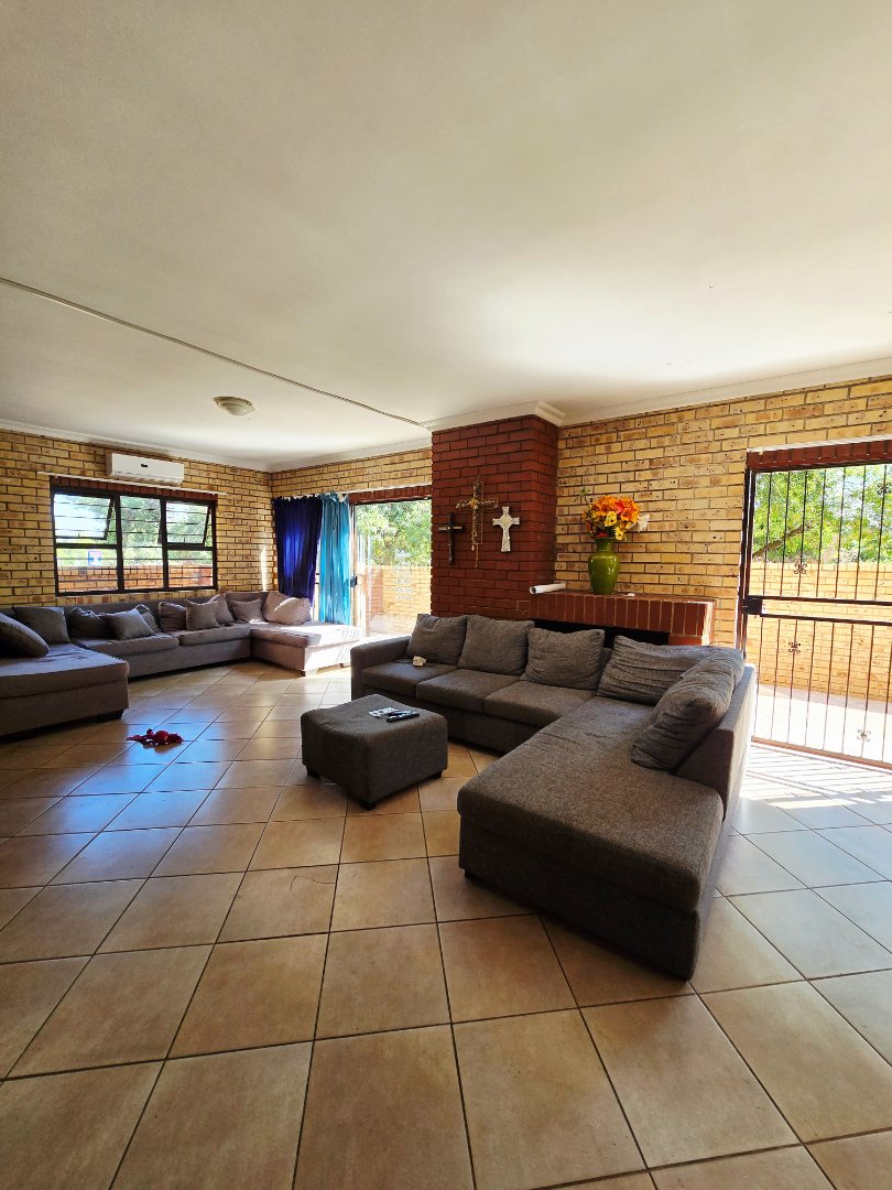 3 Bedroom Property for Sale in Flamwood North West